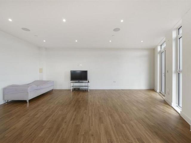 3 bedroom penthouse to rent
