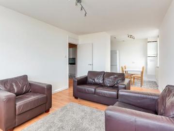 3 bedroom penthouse to rent