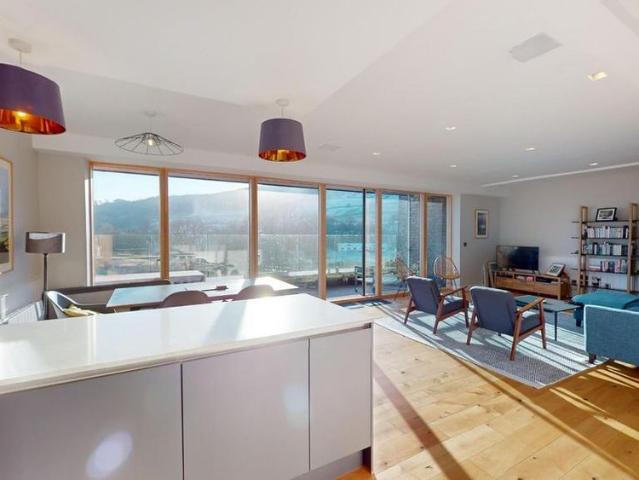 3 bedroom penthouse to rent