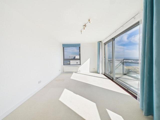 3 bedroom penthouse to rent