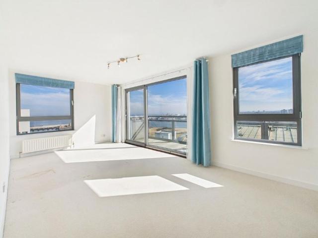 3 bedroom penthouse to rent