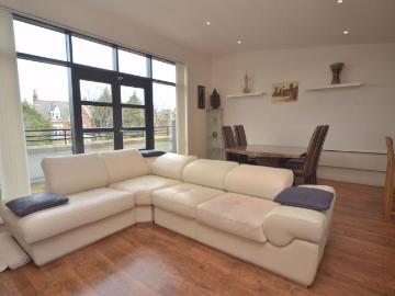3 bedroom penthouse to rent
