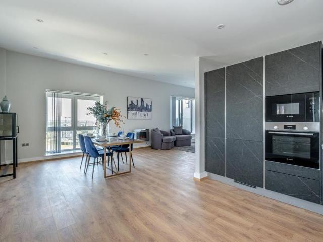 3 bedroom penthouse to rent