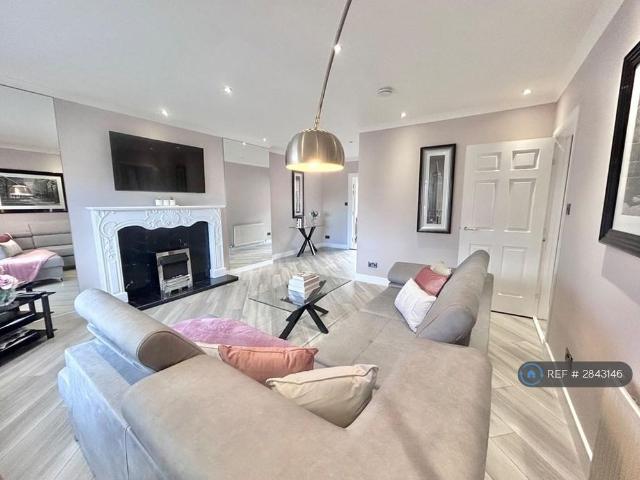 3 bedroom penthouse to rent