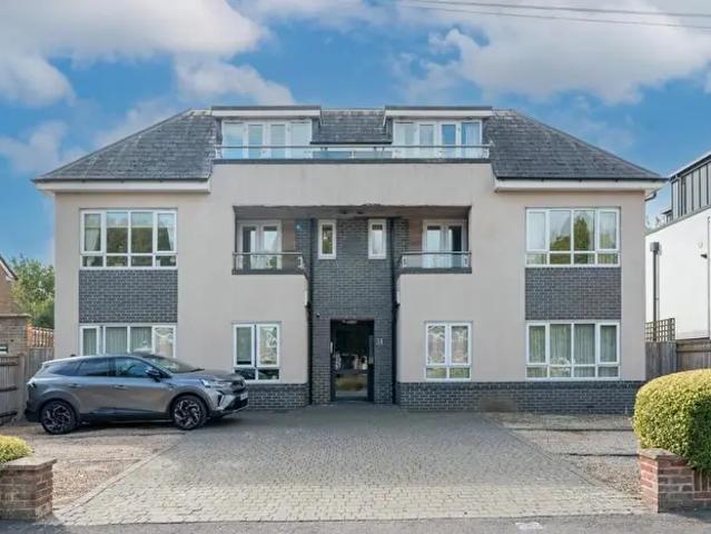 3 Bedroom Penthouse To Rent In Sunderland Avenue, Oxford, Oxfordshire, OX2