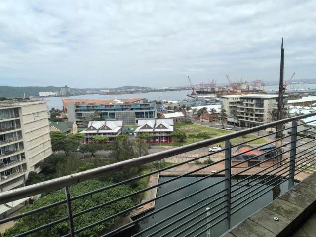3 Bedroom penthouse to rent in Point Waterfront, Durban