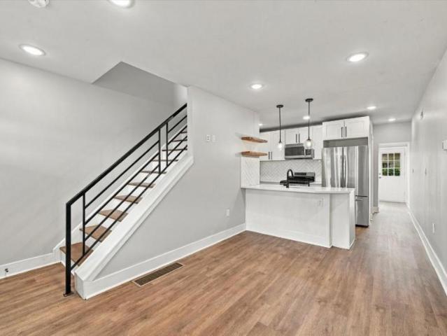 3 bedroom, Philadelphia PA 19148 106024551