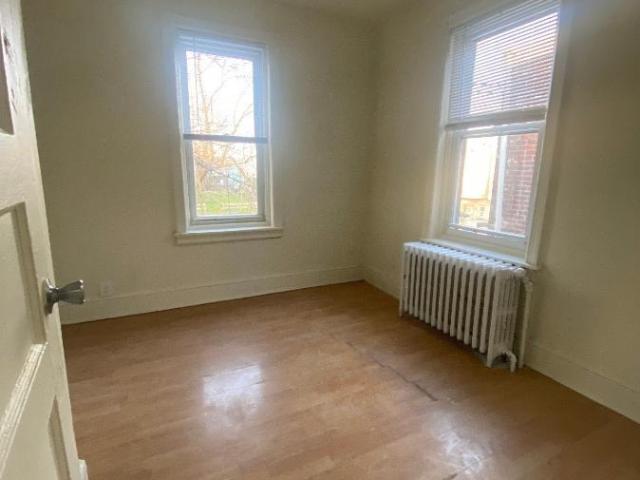 3 bedroom, Philadelphia PA 19143 105988129