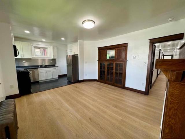 3 bedroom, Pittsburgh PA 15224 106167574