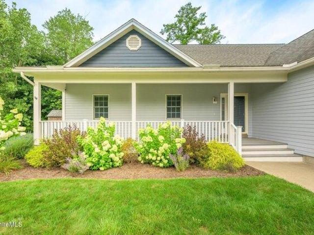 3 bedroom, Pittsfield MA 01201 105277178
