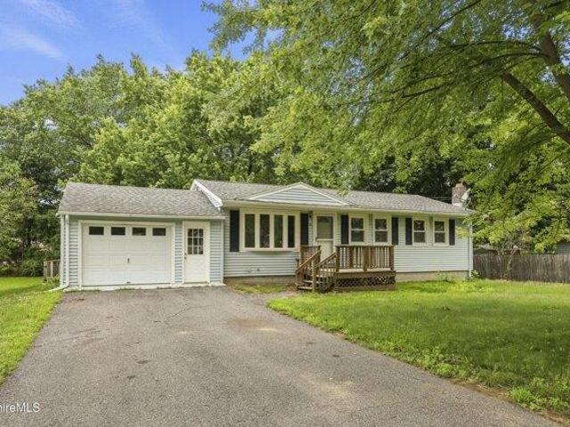 3 bedroom, Pittsfield MA 01201 105365349