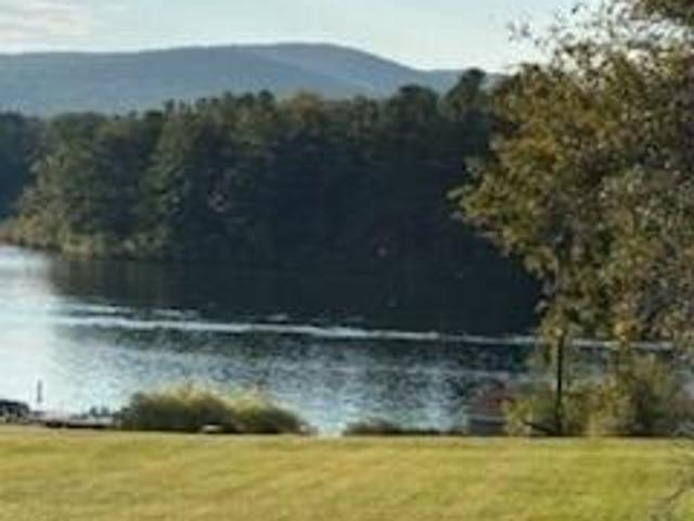 3 bedroom, Pittsfield MA 01201 105368905