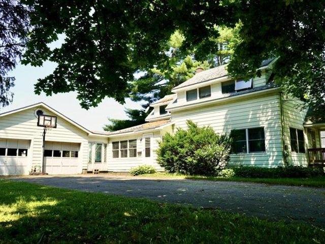 3 bedroom, Pittsfield ME 04967 105695037