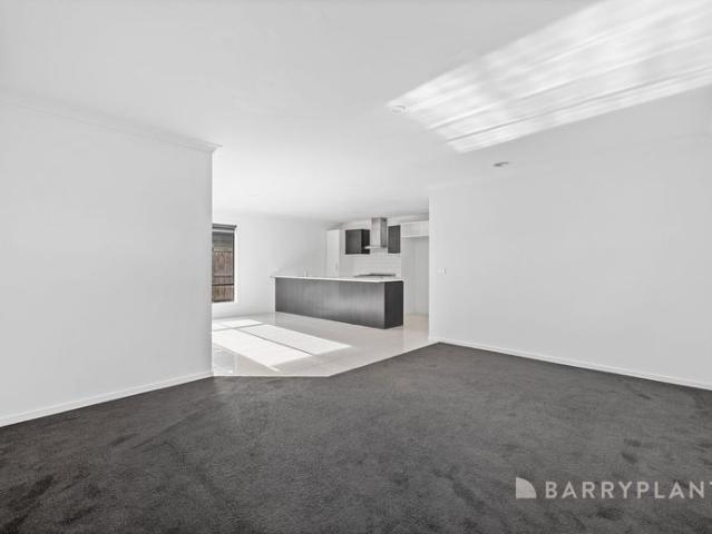 3 bedroom plus study, family home