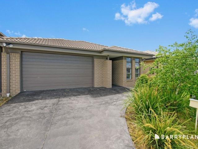 3 BEDROOM PLUS STUDY IN LAKESIDE