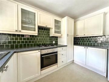 3 bedroom Property