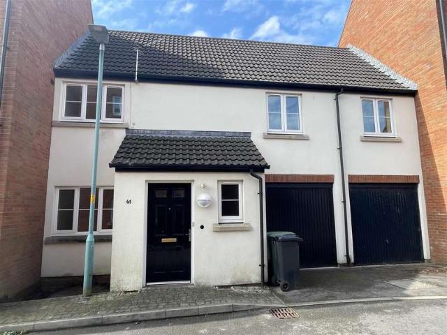 3 Bedroom Maisonette Flat
