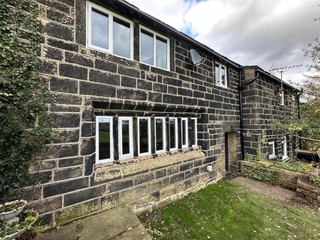 3 Bedroom Property For Rent 3 High Lee Luddendenfoot, Halifax