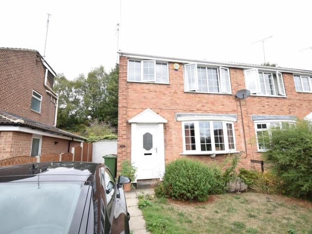 3 Bedroom Property For Rent Manor Crescent Walton, Wakefield