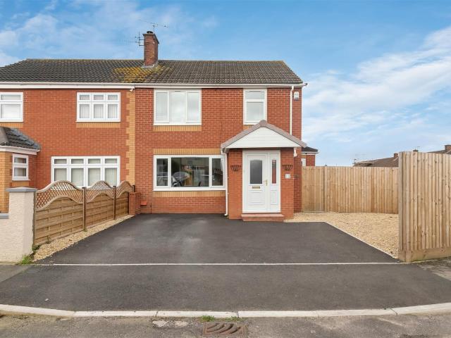 3 Bedroom Property For Rent Walton Close Keynsham, Bristol
