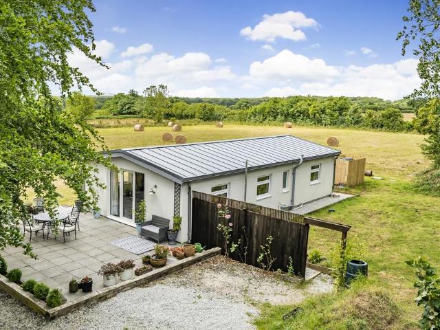 3 bedroom property for sale