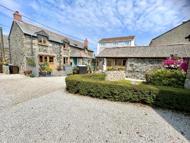 3 bedroom property for sale