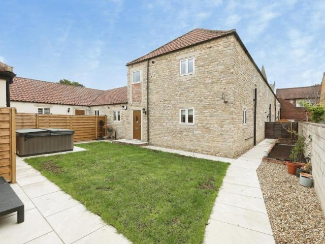 3 bedroom property for sale