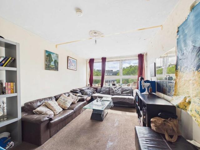 3 bedroom property for sale