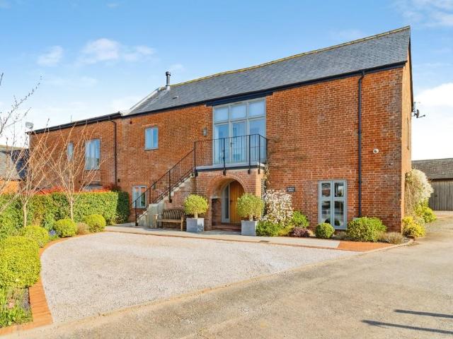 3 bedroom property for sale