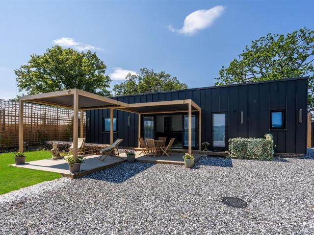 3 bedroom property for sale