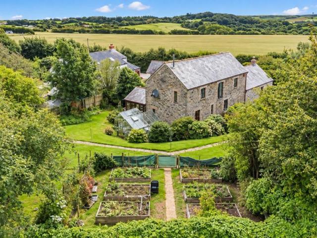 3 bedroom property for sale