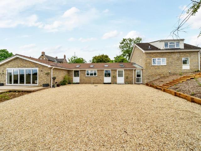 3 bedroom property for sale