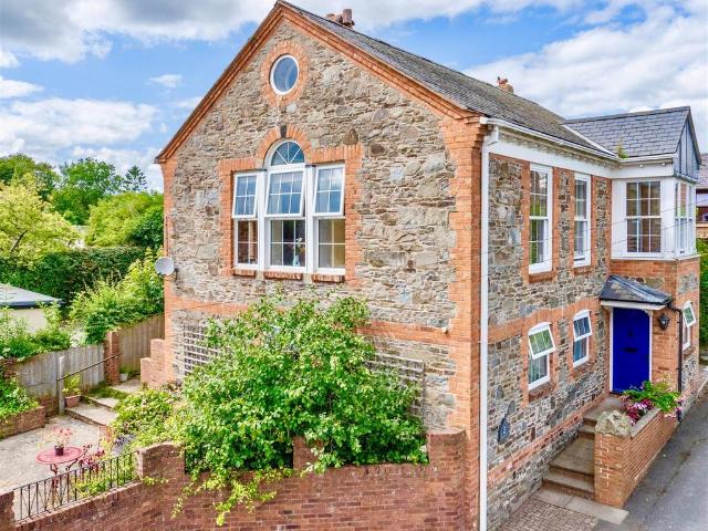 3 bedroom property for sale