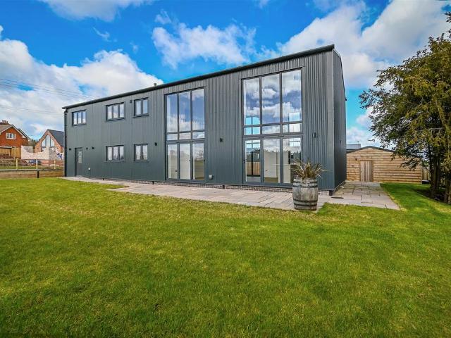 3 bedroom property for sale