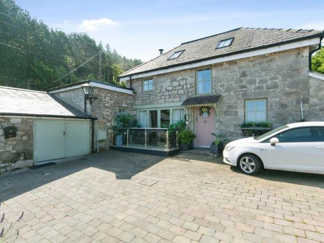 3 bedroom property for sale
