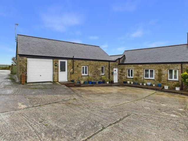 3 bedroom property for sale