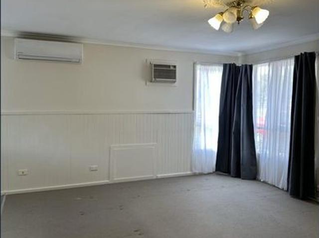 3 bedroom property in Cranbourne