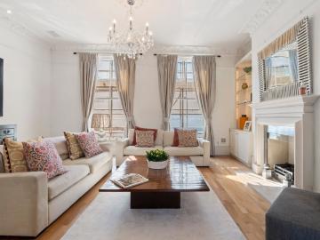 3 bedroom property in Abingdon Road, London, W8 £8,666 pcm | Chestertons