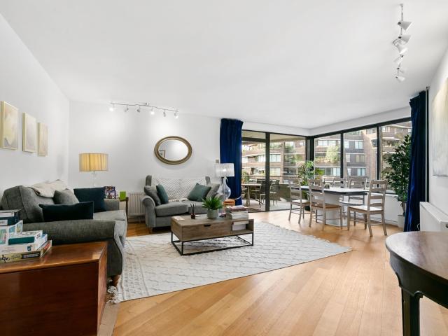 3 bedroom property in Alder Lodge, 73 Stevenage Road, London, SW6 £4,500 pcm | Chestertons