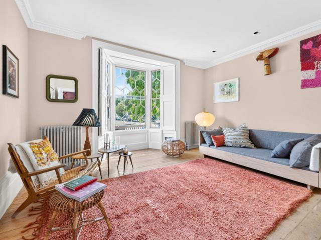 3 bedroom property in De Beauvoir Square, De Beauvoir, London, N1 £9,000 pcm | Chestertons