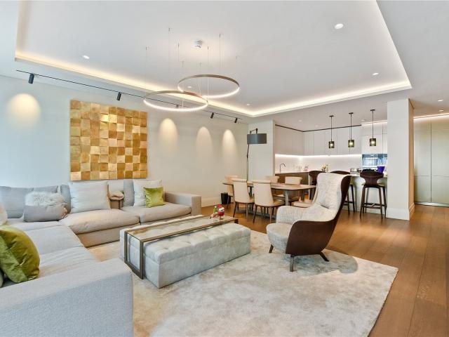3 bedroom property in Holland Park Villas, 6 Campden Hill, London, W8 £5,500 pw | Chestertons