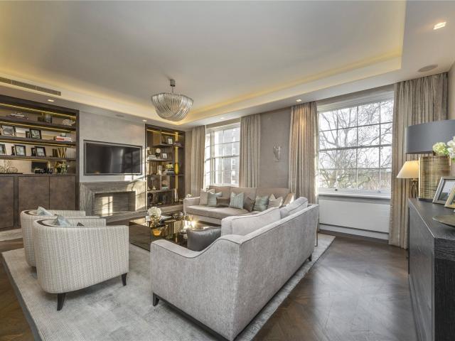 3 bedroom property in Hyde Park Square, London, W2 £14,000 pcm | Chestertons