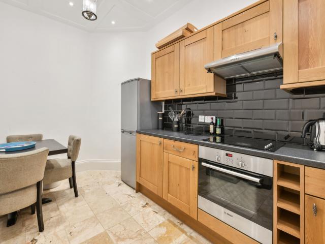 3 bedroom property in Thirleby Road, London, SW1P £5,000 pcm | Chestertons