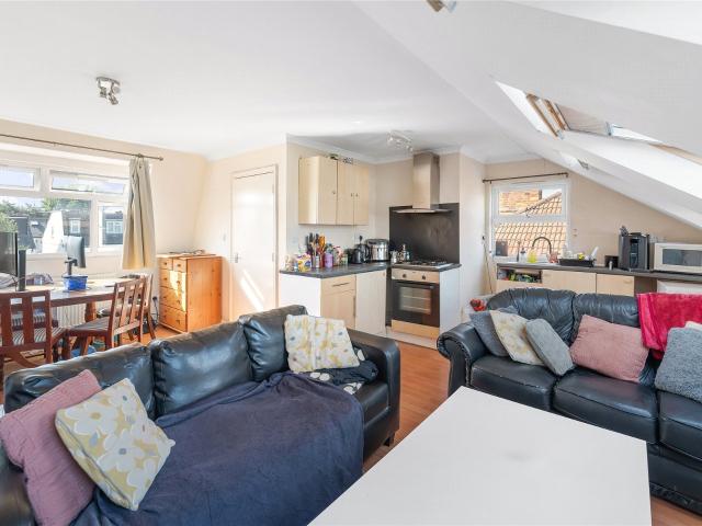3 bedroom property to let in Montana Road, London, SW17 £3,300 pcm
