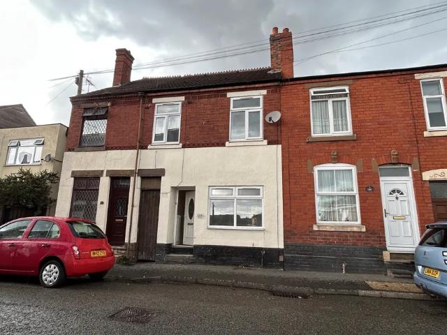 3 bedroom property to let in New Street, Quarry Bank, Brierley Hill, West Midlands £1,200 pcm