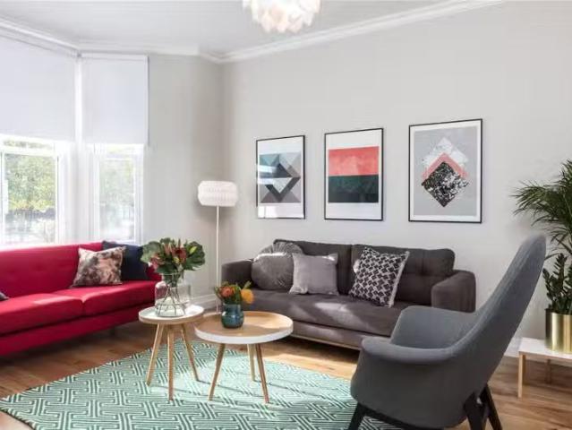 3 bedroom property to let in Byrne Road, London, SW12 £7,520.