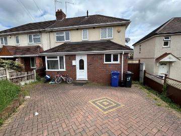 3 bedroom property to let in Blewitt Street, Brierley Hill, West Midlands £1,200 pcm