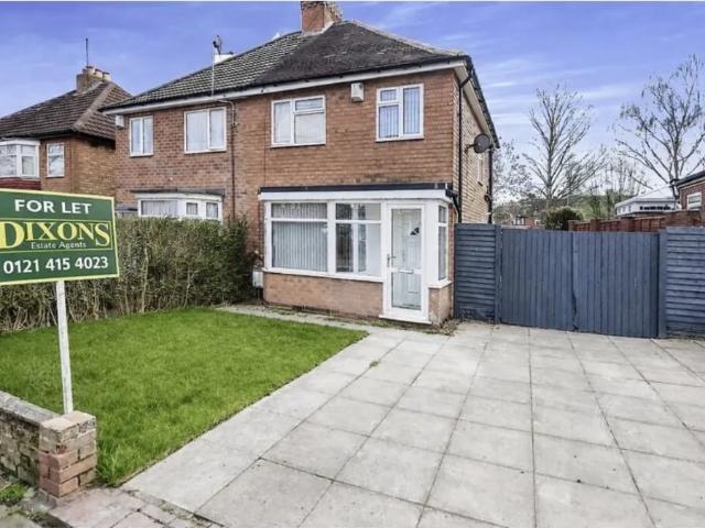 3 bedroom property to let in Edenhurst Road, Northfield B31 £1,200 pcm