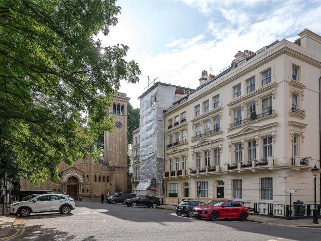3 bedroom property to let in Ennismore Gardens, South Kensington, London, SW7 £5,900 pcm