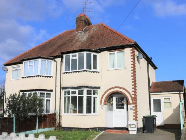 3 bedroom property to let in Gibbons Grove, Newbridge, Wolverhampton £1,250 pcm